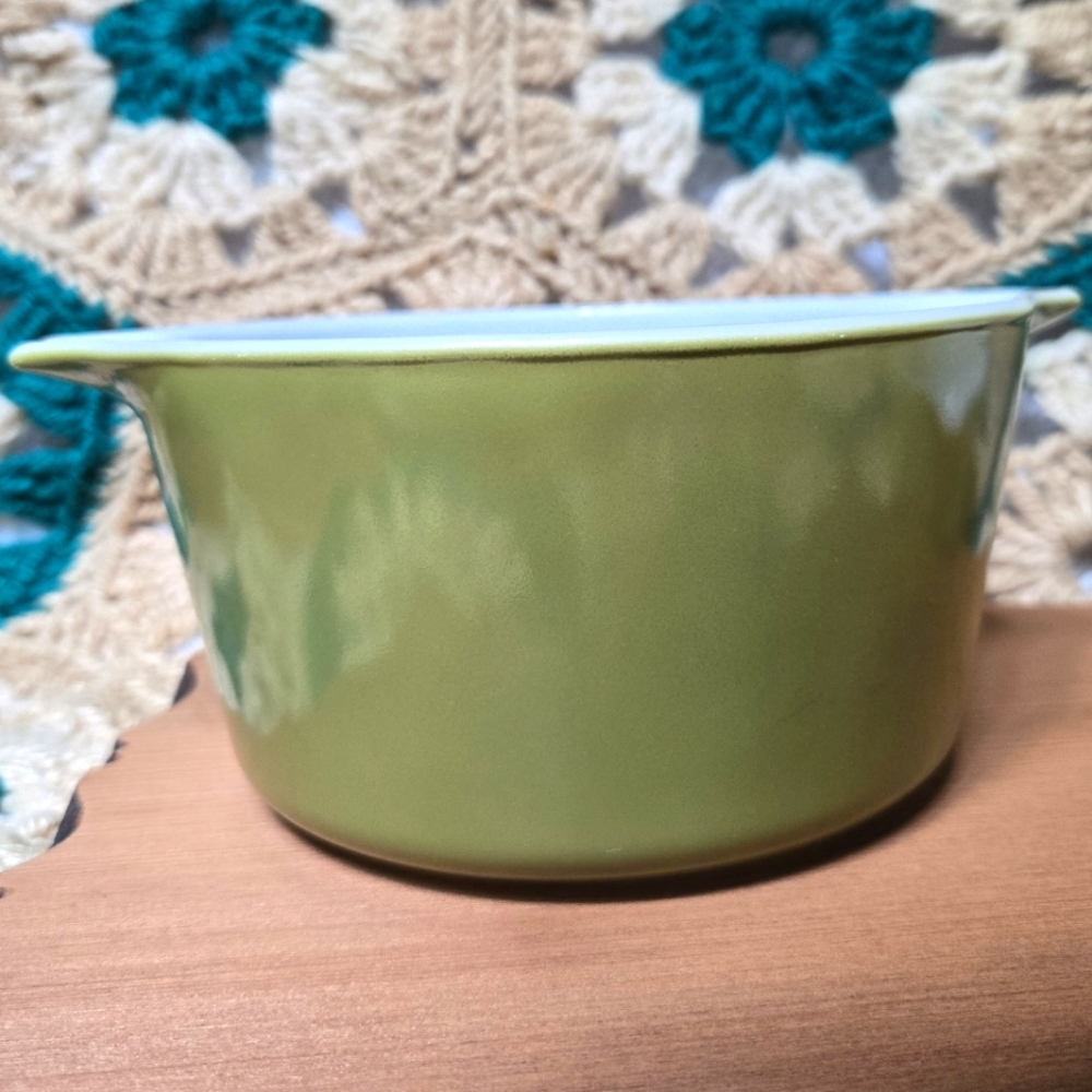 Vintage Pyrex 473 1 QT Glass Casserole Green